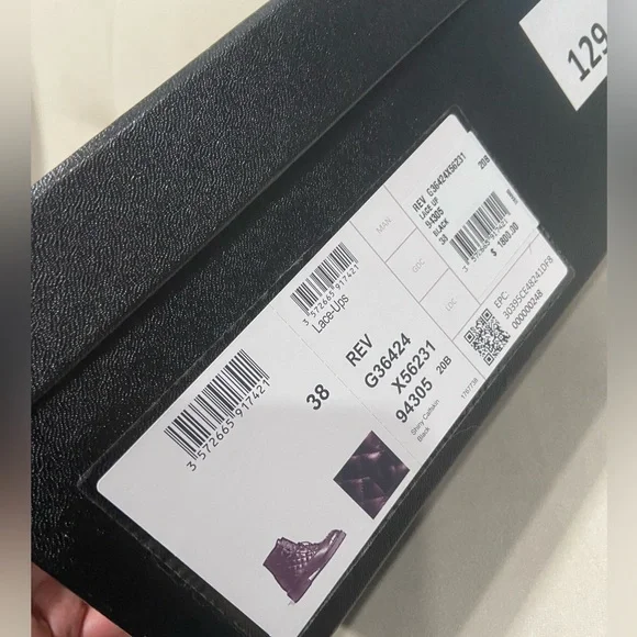 🔥🔥Chanel Quilted Calfskin CC Boots Size:38 - Picture 11 of 11